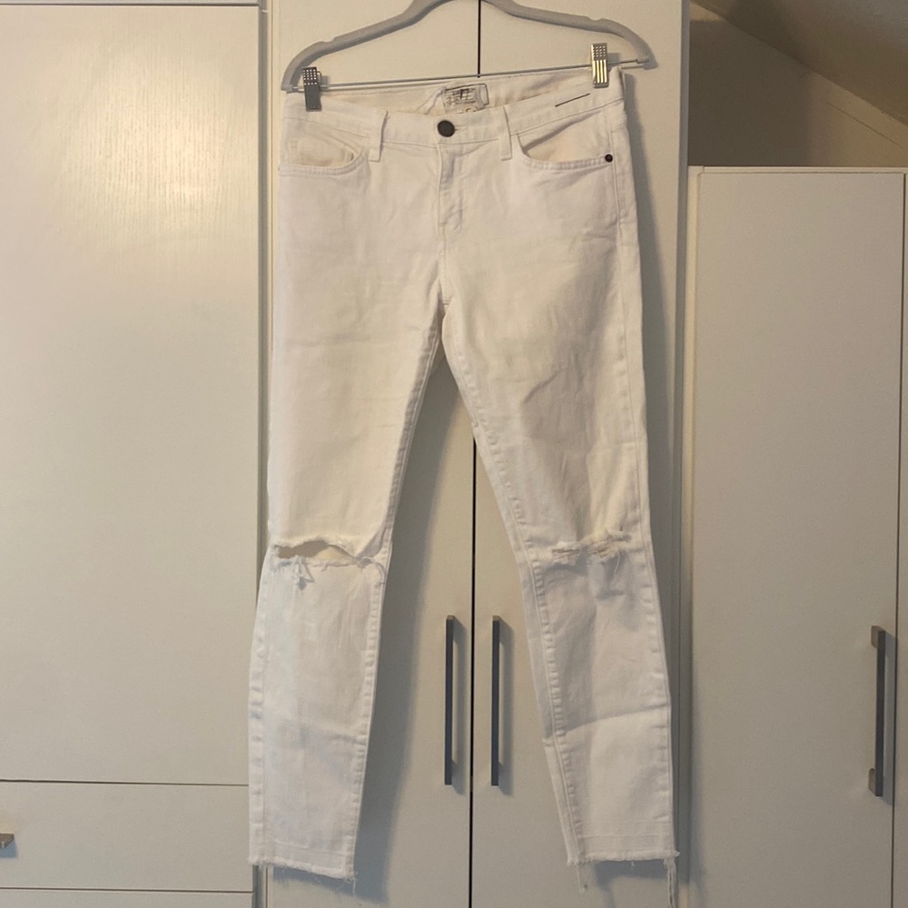 Current Elliottt Stiletto Jean in Sugar size 28 Distressed